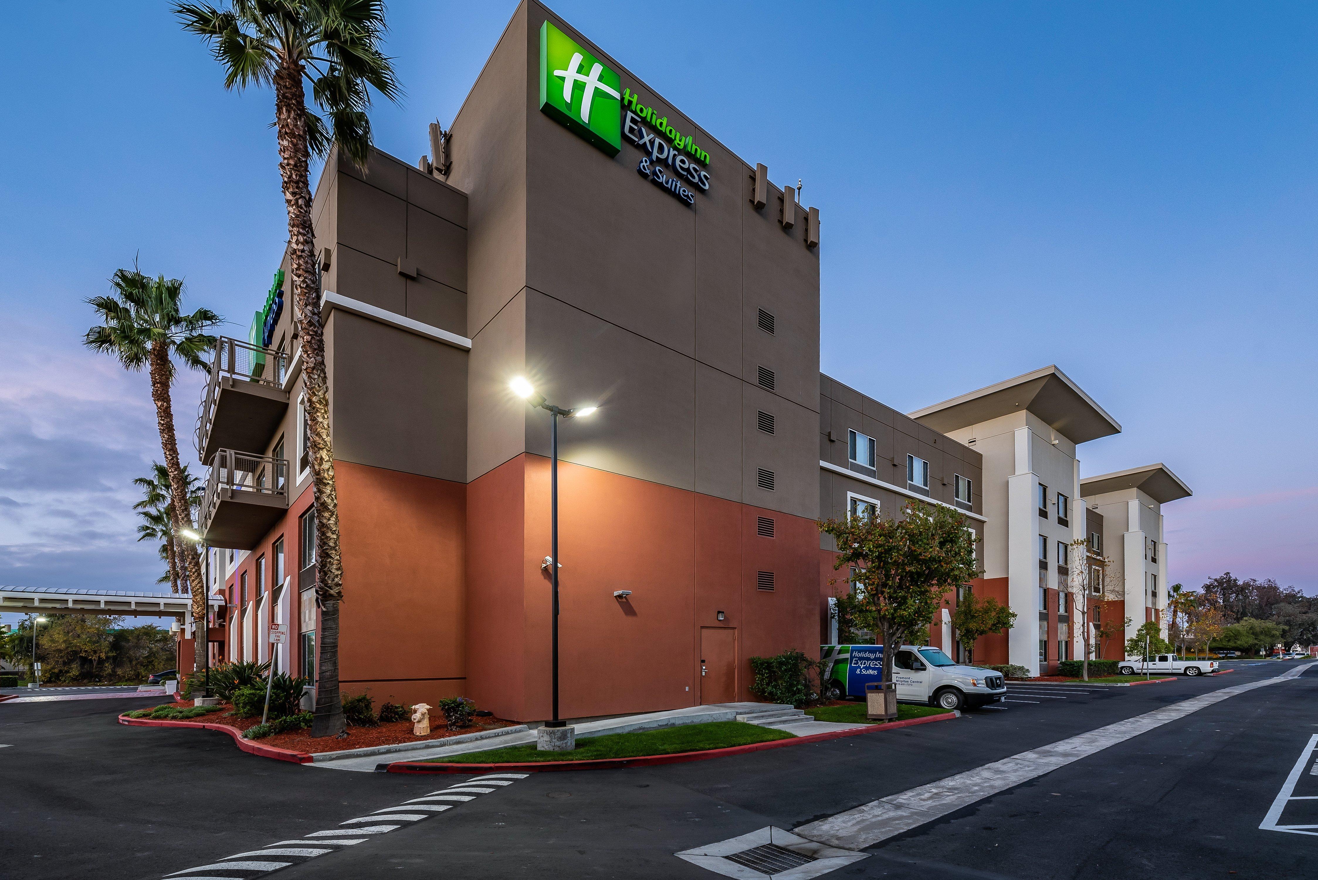 Holiday Inn Express Fremont - Milpitas Central By Ihg Exterior foto